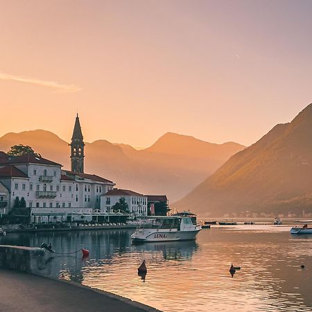 Apartments Visit Perast Kültér fotó
