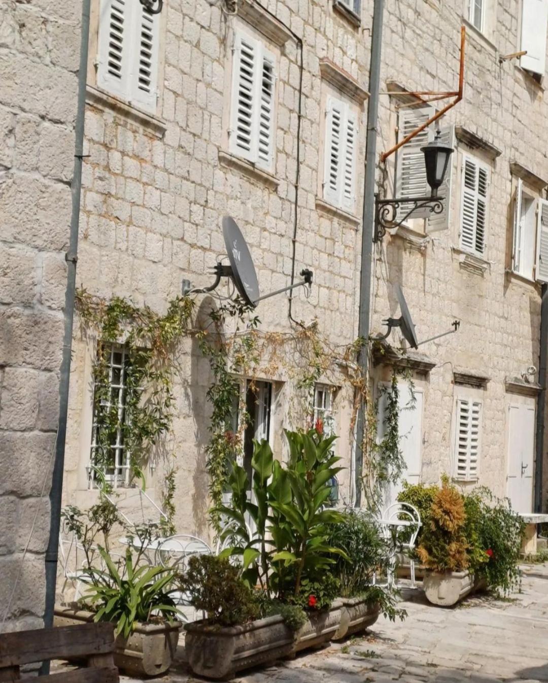 Apartments Visit Perast Kültér fotó